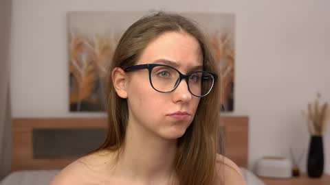 Hanna online show from 03/08/25, 01:50