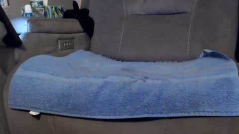 looking469 online show from 04/23/26, 04:46