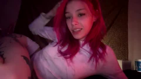 Snapshot of lookingforlona chatting on 12/01/25, 03:06 lookingforlona online show from 12/01/25, 03:06