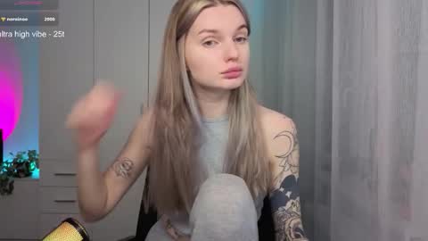 Luna online show from 03/20/26, 02:27