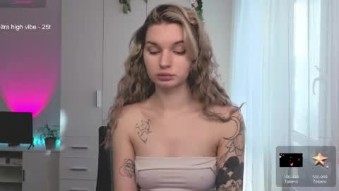 Luna online show from 04/01/26, 02:03