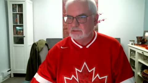 Snapshot of loop102 chatting on 02/14/26, 01:46 loop102 online show from 02/14/26, 01:46