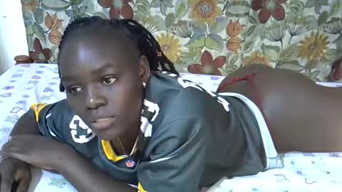 Snapshot of lora_amor chatting on 06/06/26, 01:38 lora_amor online show from 06/06/26, 01:38