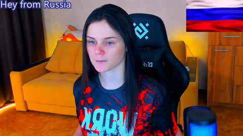 Lora Cain online show from 01/15/25, 04:57