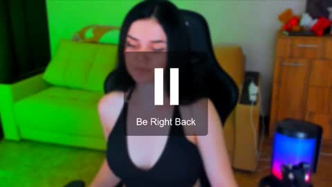 Lora Cain online show from 02/10/25, 02:59