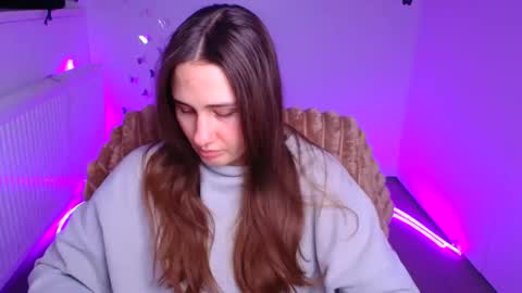 Lora online show from 02/11/26, 12:21