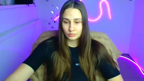 Lora online show from 02/26/26, 12:37