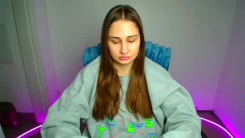 Lora online show from 02/27/26, 06:46