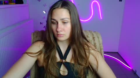 Snapshot of lora_kisses chatting on 06/25/26, 05:34 Lora online show from 06/25/26, 05:34