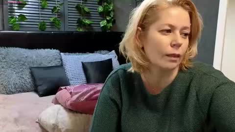 Snapshot of lorabigass chatting on 03/01/25, 08:02 Lora online show from 03/01/25, 08:02