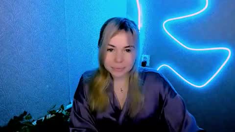 Lora online show from 01/12/26, 03:12