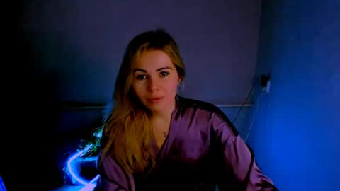 Lora online show from 04/01/26, 03:18