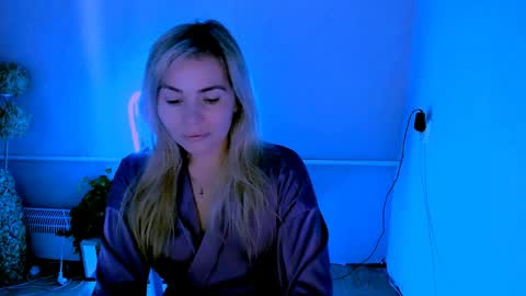 Snapshot of loraboyar chatting on 06/06/26, 02:16 Lora online show from 06/06/26, 02:16