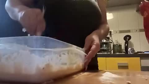 Snapshot of loraflame chatting on 12/20/24, 03:10 Lora online show from 12/20/24, 03:10