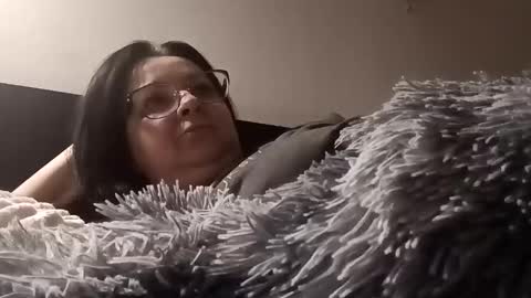 Snapshot of loraflame chatting on 12/20/24, 08:12 Lora online show from 12/20/24, 08:12