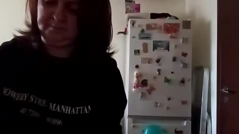 Snapshot of loraflame chatting on 01/11/25, 09:15 Lora online show from 01/11/25, 09:15