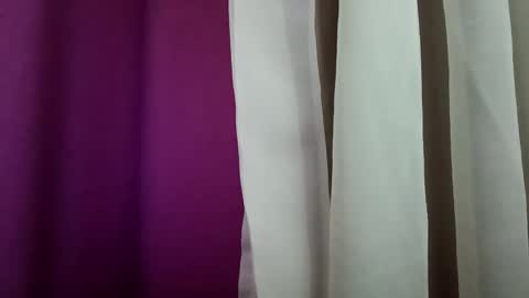 Snapshot of loraflame chatting on 01/13/25, 07:10 Lora online show from 01/13/25, 07:10