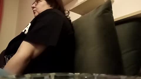 Snapshot of loraflame chatting on 01/27/25, 08:28 Lora online show from 01/27/25, 08:28