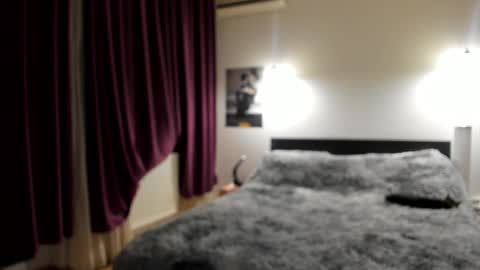 Snapshot of loraflame chatting on 02/21/25, 09:00 Lora online show from 02/21/25, 09:00