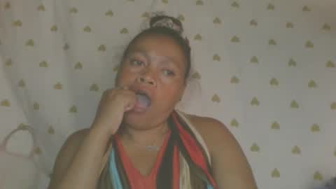 Snapshot of lorahvane chatting on 05/08/26, 10:09 LorahVane online show from 05/08/26, 10:09