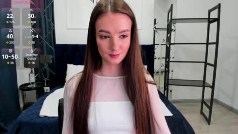 Ur sensual Lora online show from 04/01/26, 07:31