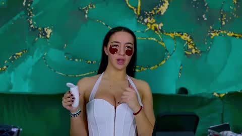 Miss online show from 01/19/25, 04:04