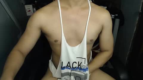 Snapshot of lord_of_cum69 chatting on 01/05/25, 03:13 Macky online show from 01/05/25, 03:13
