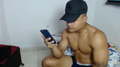 Snapshot of lordblaze_ chatting on 10/11/25, 04:49 Dominic online show from 10/11/25, 04:49