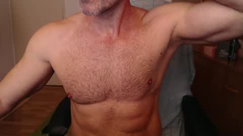 Snapshot of lordofyourdesires chatting on 01/09/25, 06:38 A online show from 01/09/25, 06:38