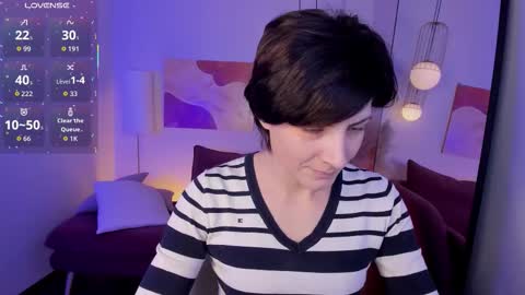 Loren online show from 12/22/25, 07:49