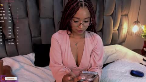 Lorena Vieira  online show from 02/16/25, 11:26