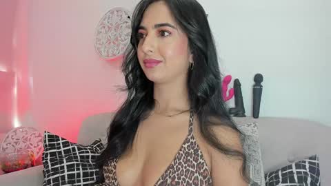 L O R E N online show from 01/15/25, 04:21