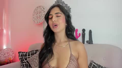 L O R E N online show from 01/26/25, 05:02