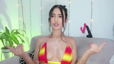 L O R E N online show from 02/13/26, 08:16