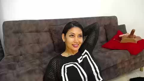 loretahorny online show from 09/19/25, 03:24