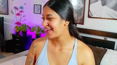 loretahorny online show from 03/26/26, 01:06