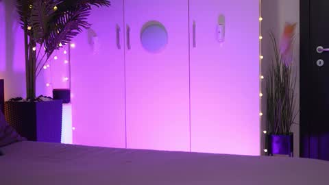 LoretteLorena online show from 02/01/26, 07:56