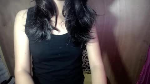 Snapshot of lori_luxe chatting on 10/10/25, 08:19 LORI online show from 10/10/25, 08:19