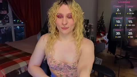 Lori -----------------------------------    online show from 02/07/25, 03:19