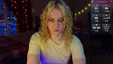 Lori -----------------------------------    online show from 03/03/25, 03:31