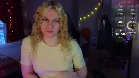 Lori -----------------------------------    online show from 03/12/25, 02:56