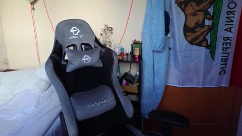 Lori -----------------------------------    online show from 03/10/26, 02:22