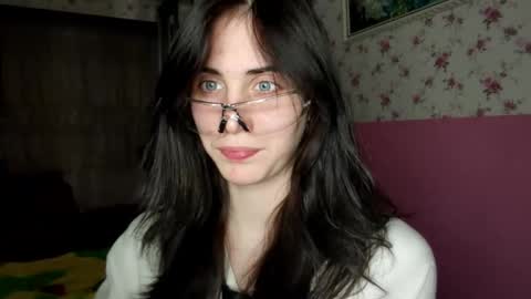 Kira online show from 11/23/25, 03:34