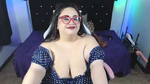 Snapshot of loriscohen3 chatting on 02/08/25, 10:39 loriscohen3 online show from 02/08/25, 10:39