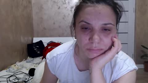 LorraGrey online show from 04/05/26, 08:17