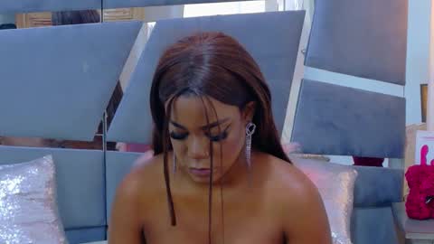 lorraine_johnson online show from 04/07/26, 06:08