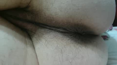 Snapshot of lory34 chatting on 10/15/25, 04:12 lory34 online show from 10/15/25, 04:12