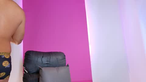 JUAN  JUAN online show from 04/11/26, 05:28