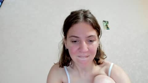Snapshot of lost_moon chatting on 05/07/26, 06:57 lost_moon online show from 05/07/26, 06:57