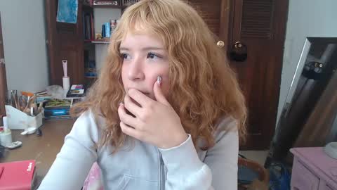 Snapshot of lostcausenef chatting on 09/26/25, 03:27 nefisa nef online show from 09/26/25, 03:27